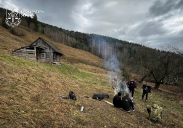 Взято під варту двох переправників з Рахівщини, які через полонину незаконно доправляли військовозобов’язаних до Румунії