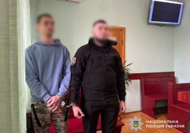 Суд обрав запобіжний захід зловмиснику, який стріляв у багатоповерхівці