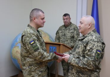 Прикордонника Чопського загону Дениса Петренка нагородили державною відзнакою