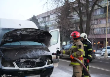 В Ужгороді на ходу загорівся автомобіль