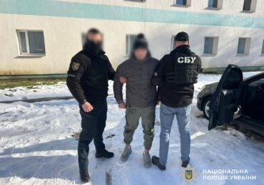 На Берегівщині викрили трьох наркоторговців: вилучено метамфетамін, гранату та вибухівку