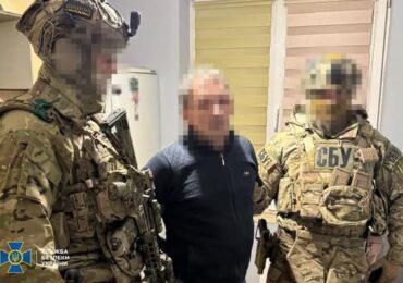 Двоє закарпатців розвідували наслідки удару «Орєшніком» на Львівщині