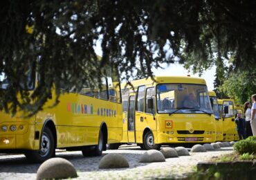 Цьогоріч Закарпаття отримає понад 88 млн грн для придбання нових шкільних автобусів
