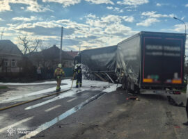 Один водій травмувався, інший загинув: деталі смертельної ДТП у Ракошині від рятувальників