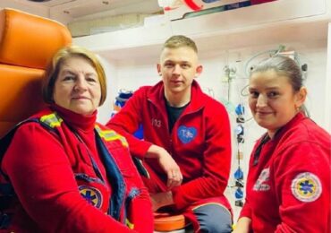 На Свалявщині жінка отримала відкритий перелом під час роботи на городі