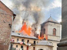 Російські війська здійснюють масовану атаку безпілотниками по західних регіонах України