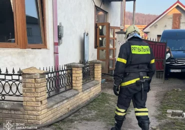 У Великому Березному рятувальники запобігли знищенню житлового будинку