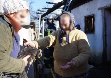 На Ужгородщині ліквідували пожежу в господарській споруді та врятували свійських тварин