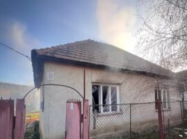У Береговому вогнеборці ліквідували пожежу в житловому будинку