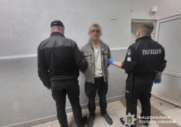 Затримали рецидивіста, який викрав ключі з будинку та незаконно заволодів автомобілем закарпатця