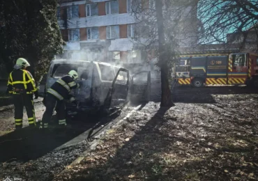 Рятувальники ліквідували загоряння мінівена в Мукачеві