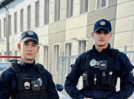 На трасі Н-09 перекинулася вантажівка: патрульні ліквідували загоряння