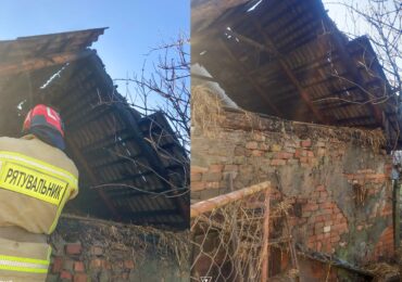 На Ужгородшині горіла надвірна споруда