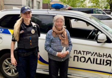 Ужгородські поліцейські розшукали та повернули додому 76-річну жінку