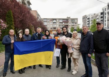 У Тячеві зустріли військовослужбовця, який повернувся з російського полону