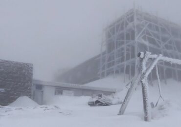 На високогір'ї Карпат мороз та сніг
