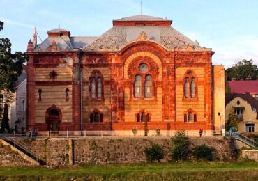 У Закарпатській філармонії відновили екскурсії для туристів