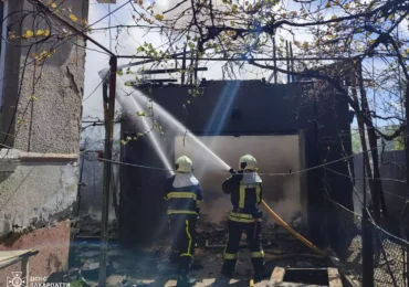 У Чопі сусіди помітили пожежу в гаражі: будинок вдалося врятувати