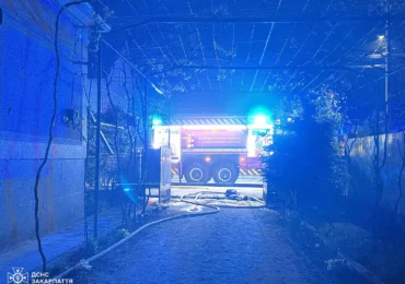 У Мукачеві під час пожежі 54-річний чоловік отруївся чадним газом