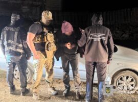 На Закарпатті затримали п’ятьох підозрюваних у незаконному переправленні чоловіків через кордон