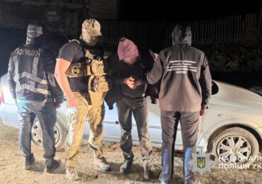 На Закарпатті затримали п’ятьох підозрюваних у незаконному переправленні чоловіків через кордон