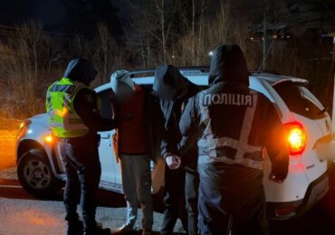 До 10 років в’язниці загрожує двом закарпатцям за наркозбут