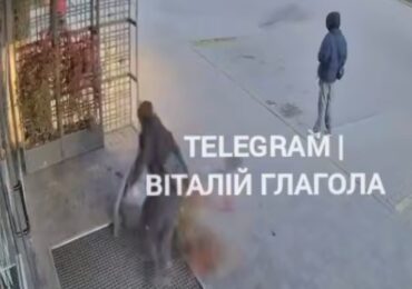 В Ужгороді встановлюють особу молодика, причетного до вандалізму біля фітнес-центру на вулиці Капушанській