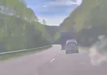 На Мукачівщині водія вантажівки зупиняли зі стріляниною