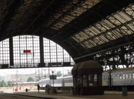 На залізничному вокзалі Львова загинув закарпатець під колесами потяга