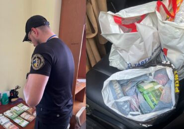 На кордоні з Угорщиною закарпатські митники вилучили незадекларовані понад півсотню тисяч євро