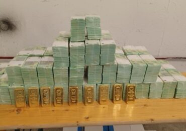 Угорщина повернула Україні кошти й цінності Ощадбанку