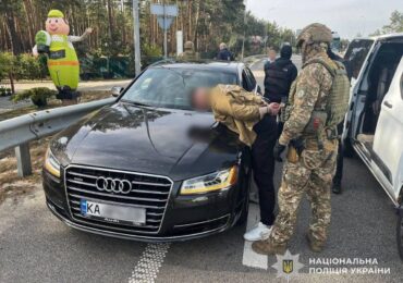 Шахрая, який видурив у матері загиблого військового понад 6,6 млн грн, засудили до 8 років ув’язнення