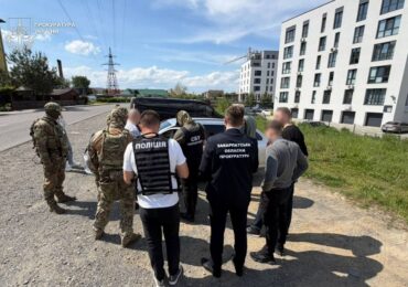На Закарпатті судитимуть адвоката та директора коледжу через схему з фіктивним працевлаштуванням за $25 тисяч
