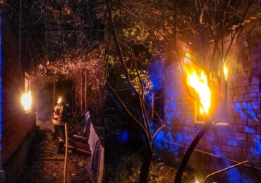 В Ужгороді під час пожежі в приватному будинку постраждали двоє людей