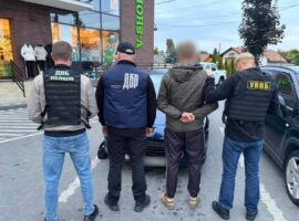 На Закарпатті прикордонника викрили на хабарі у $7 тисяч